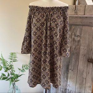 Soprano off the shoulder bell sleeve dress